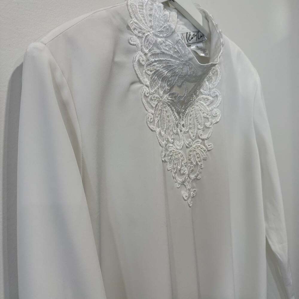Kathy Che Vintage Pure White Blouse with High Neck and Elegant Lace Detail - Picture 10 of 16